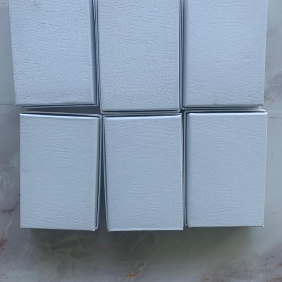 28 White jewelry boxes in different sizes - Picture 9 of 11